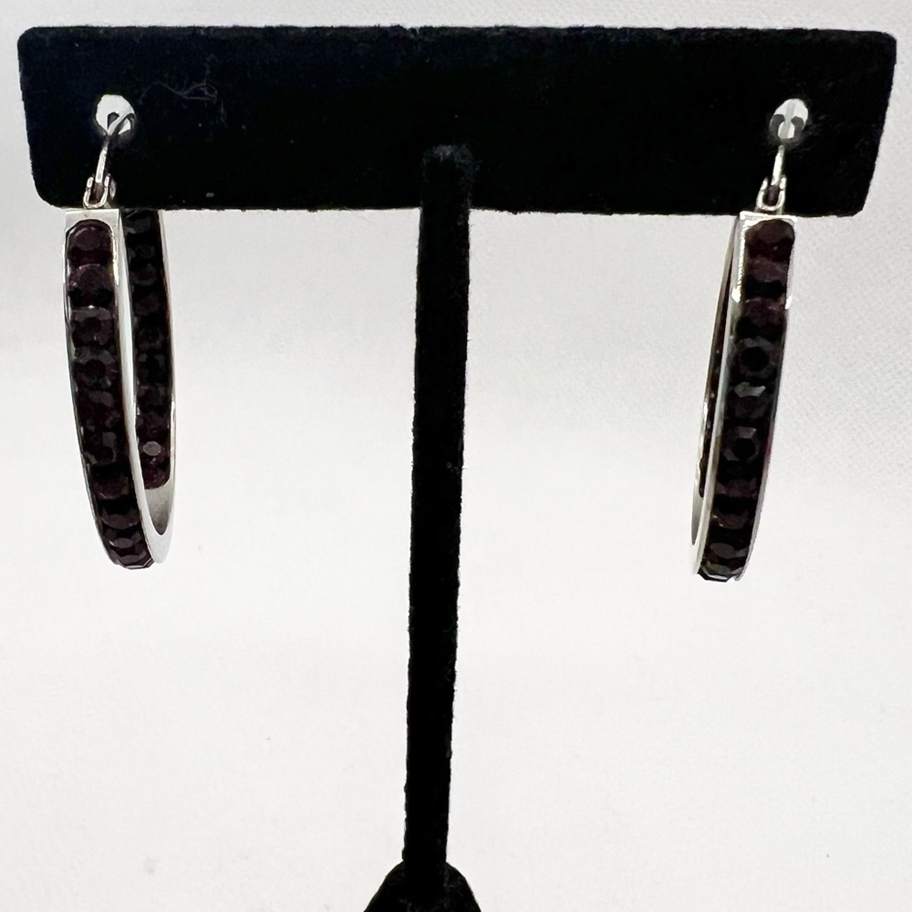 🍭6/$30 Jeweled silver tone hoop earrings